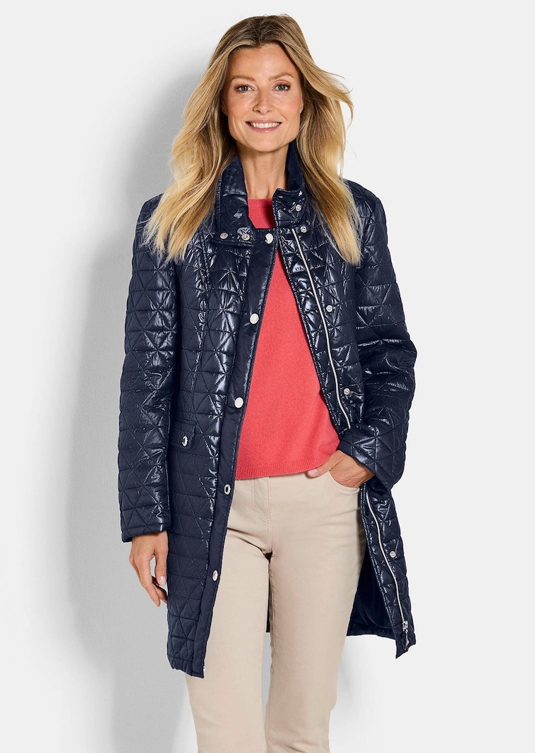 Stepp-Kurzmantel mit Stehkragen