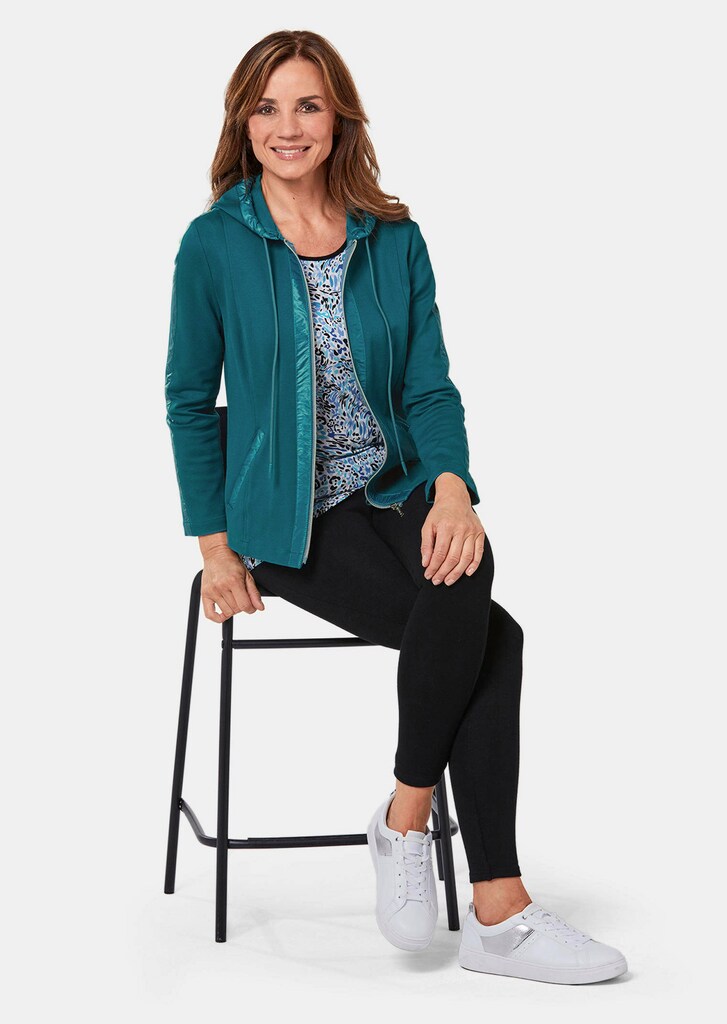 bequeme Freizeitjacke mit Kapuze