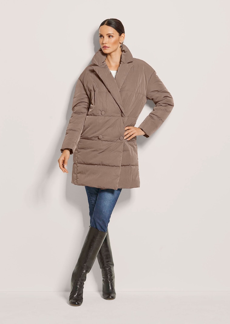 Daunenjacke im Oversize-Stil