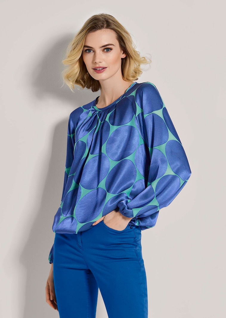 Satinbluse mit Retro Print