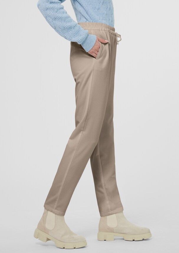 Jogging trousers with elasticated waistband 3