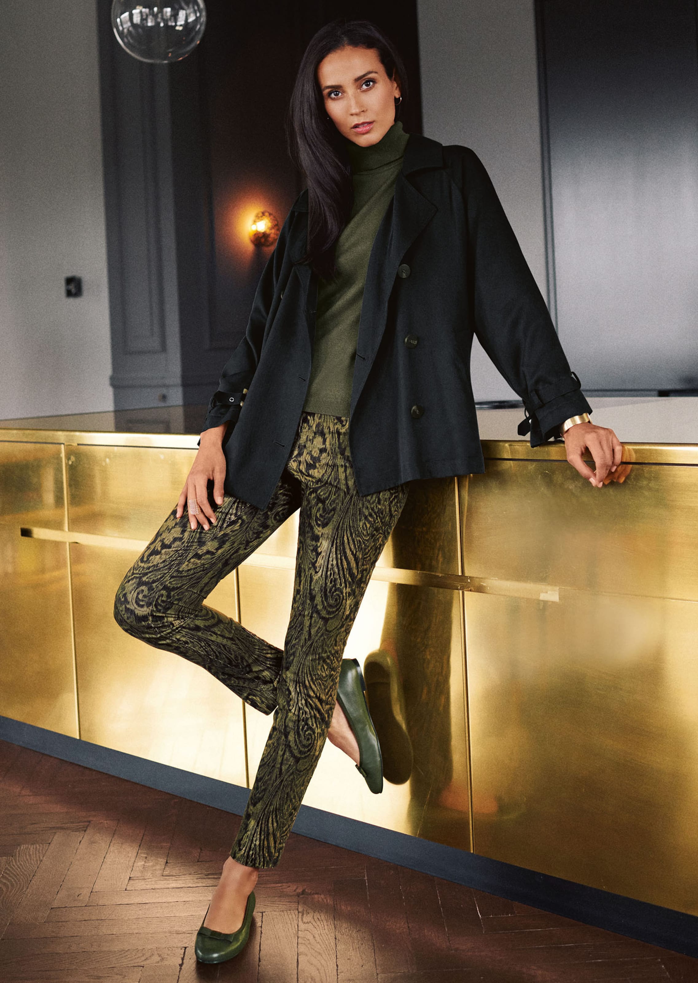 Oversized-Jacke in cooler Caban-Form