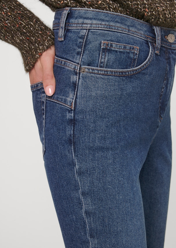 Jeans in cool flared model 4