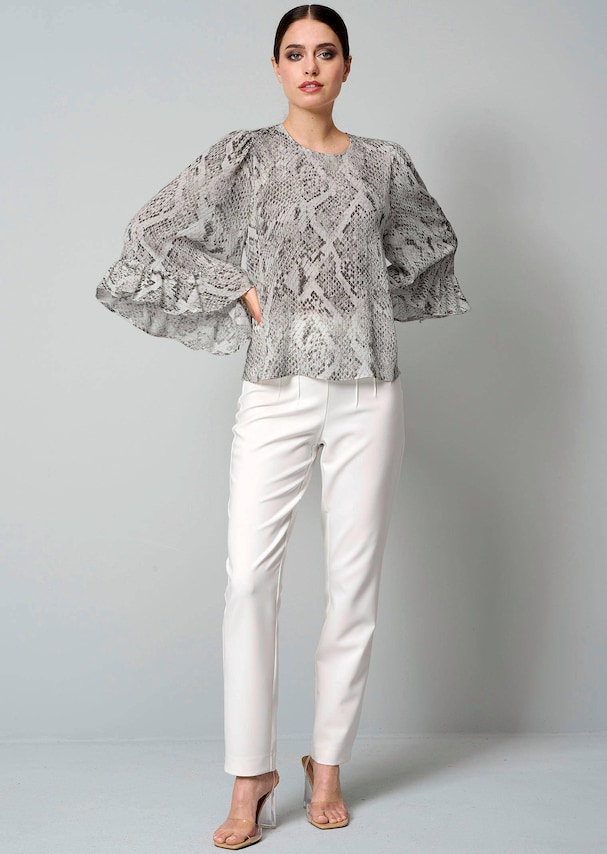 Bluse mit Volant am Ärmel 1
