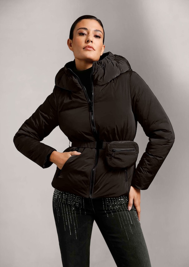 Steppjacke mit abnehmbarer Bauchtasche