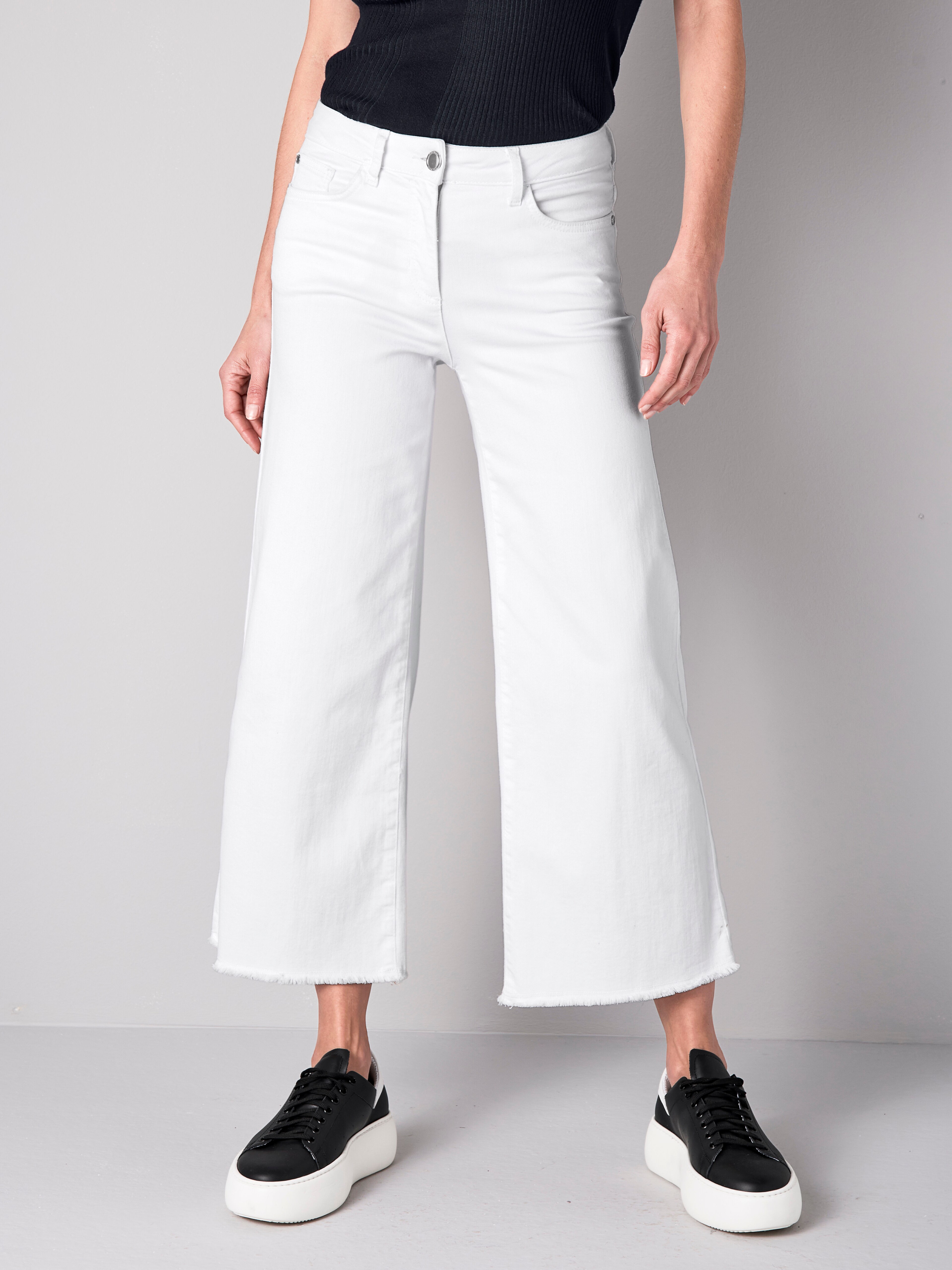 Jeans mit weiterem Beinverlauf