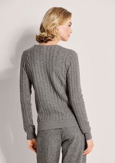 Cashmere V-neck jumper thumbnail 3