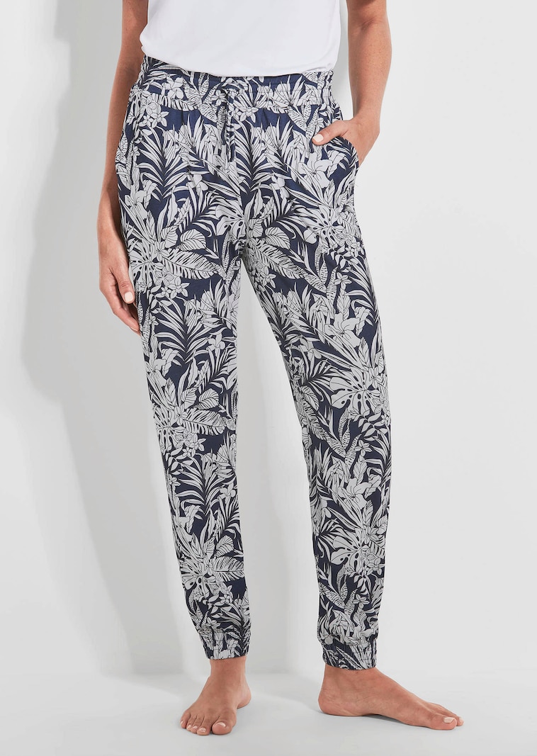 Bequeme Jogginghose mit Blätter-Print