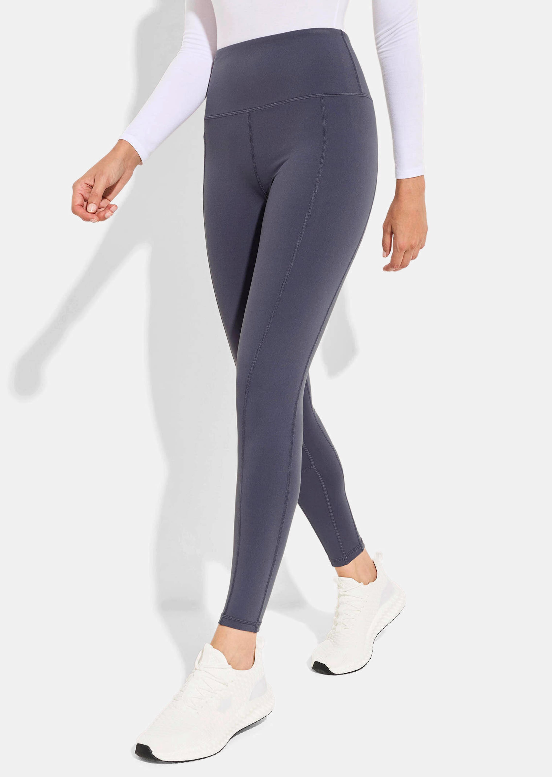 Leggingsit erityisen korkealla vyötärönauhalla