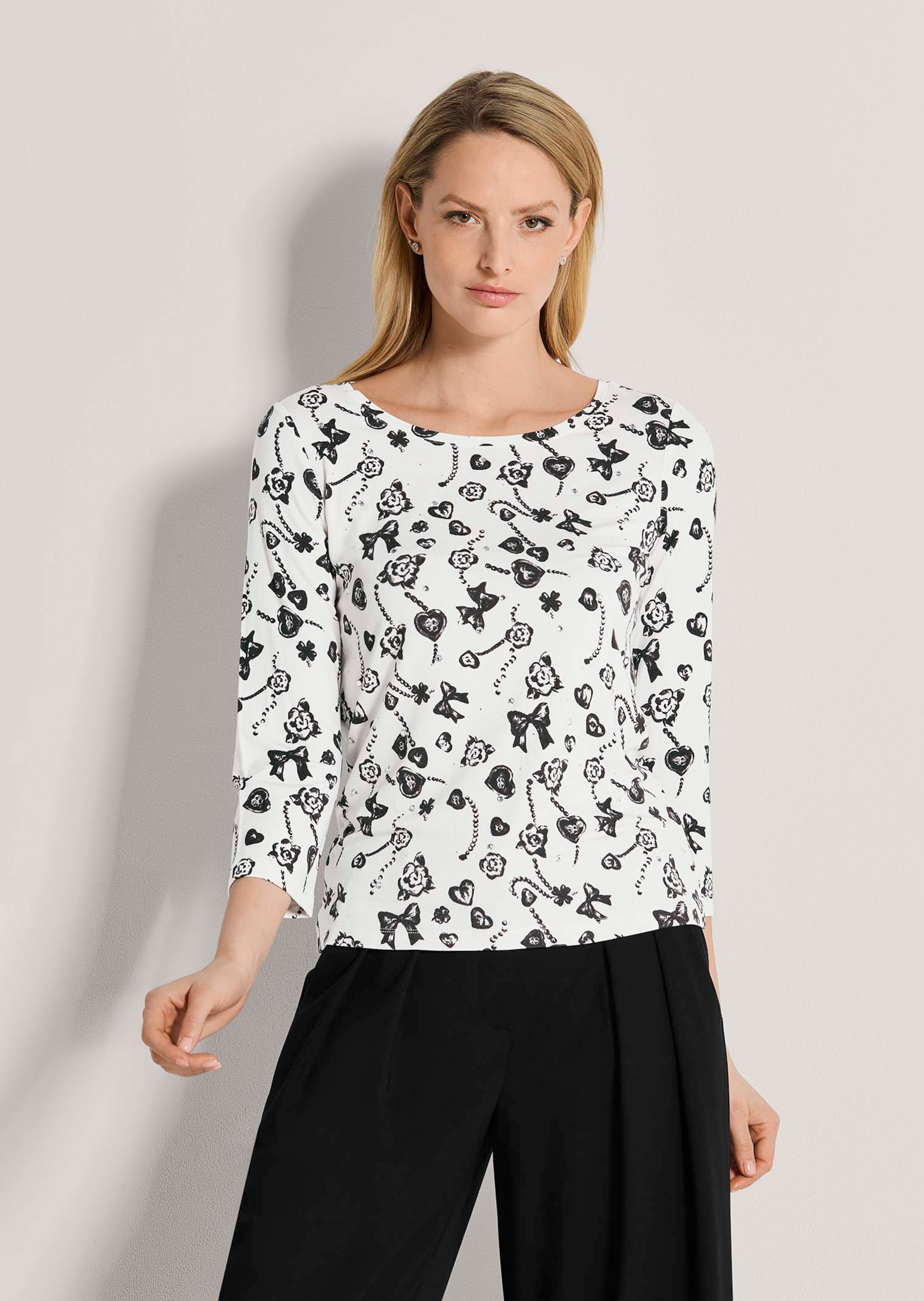 Shirt mit Fantasy-Print und Strass