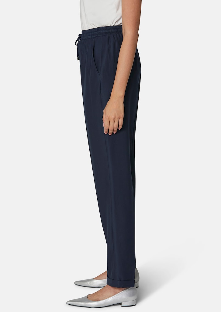 Slip-on trousers with drawstring 3