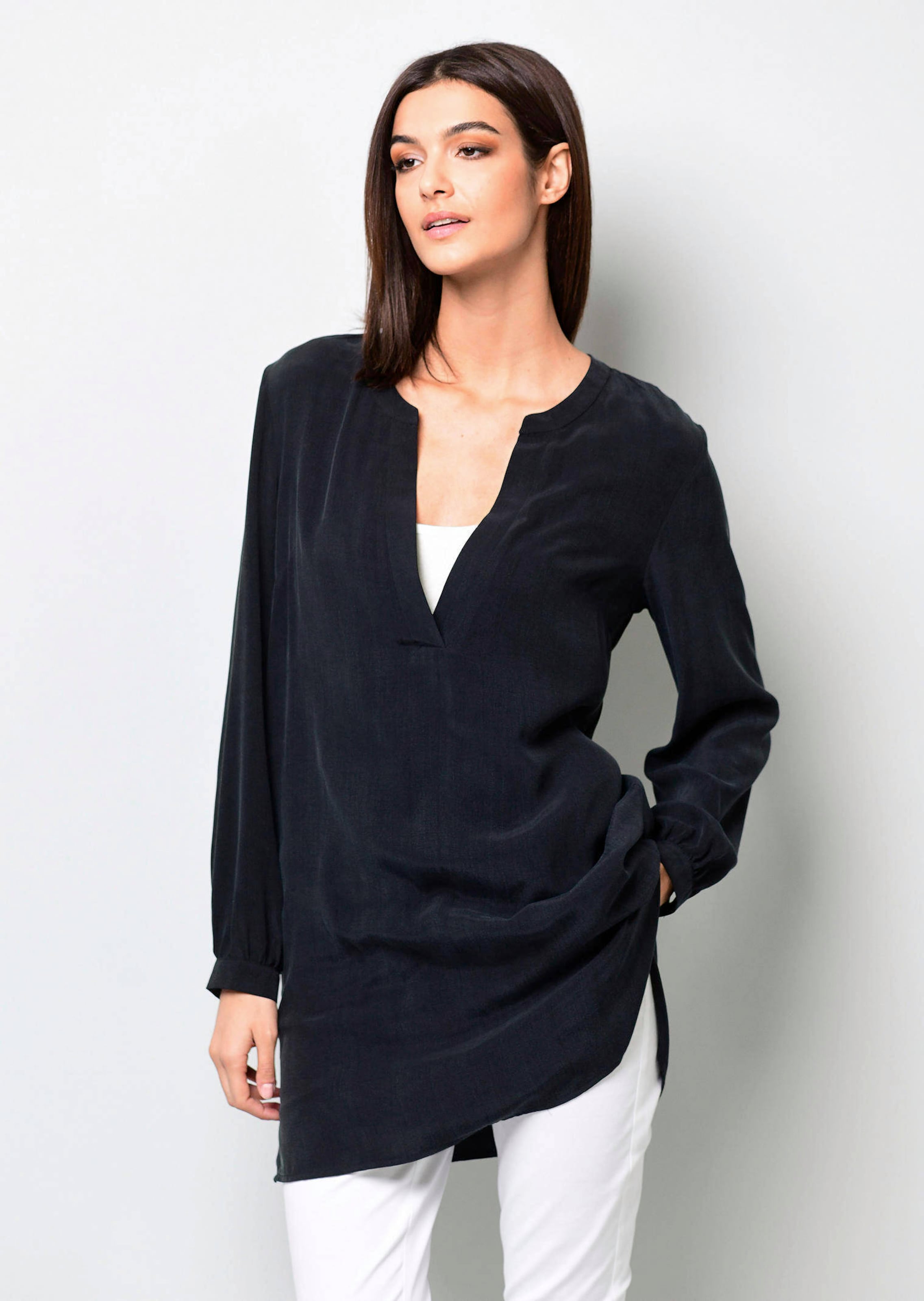 Longbluse mit V-Ausschnitt