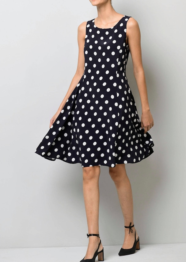 Kleid mit Punkt Dessin 6