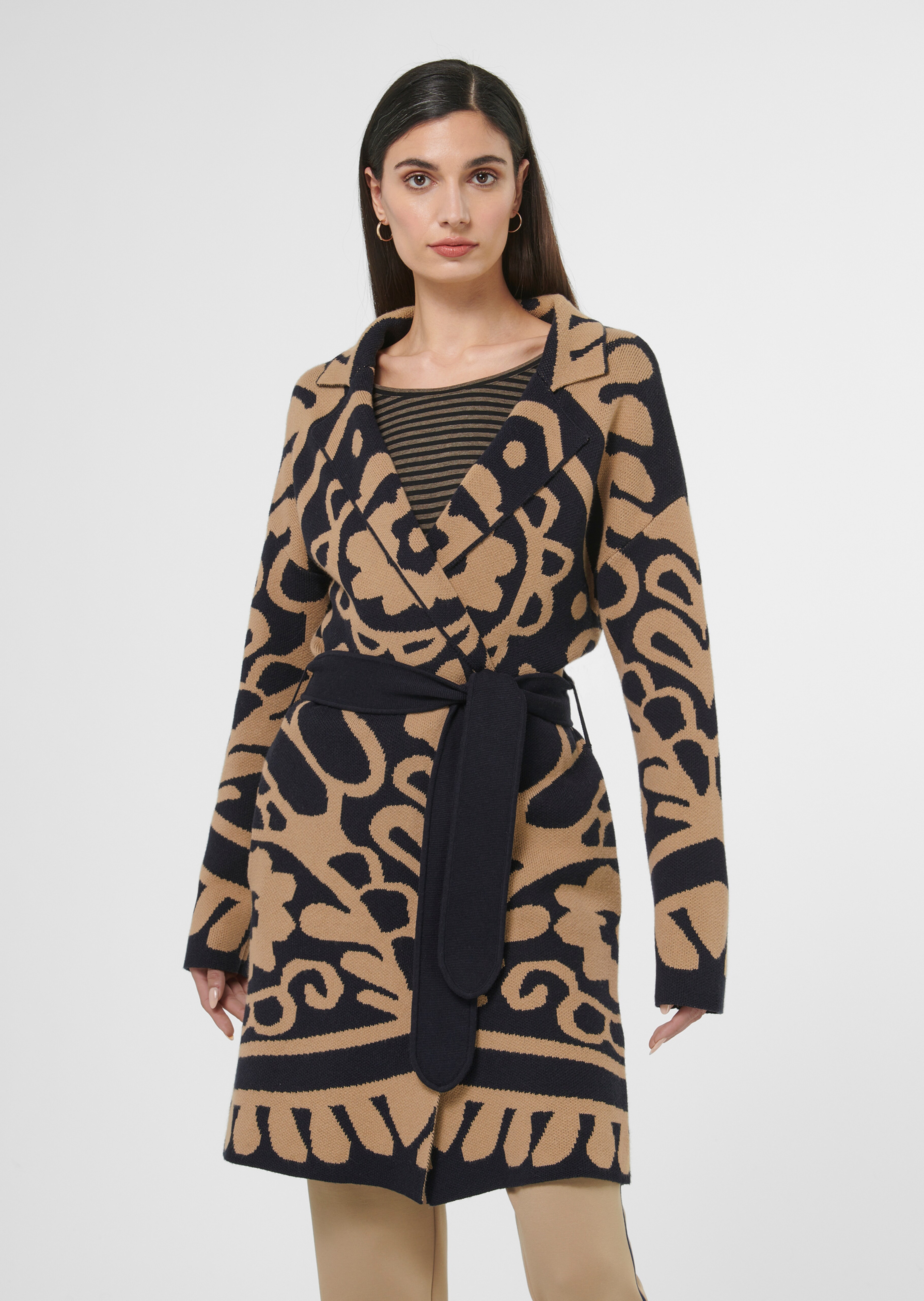 Strickjacke mit exklusivem Blumen-Jacquard