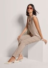 Lingerie-Top mit V-Ausschnitt und edler Spitze thumbnail 4