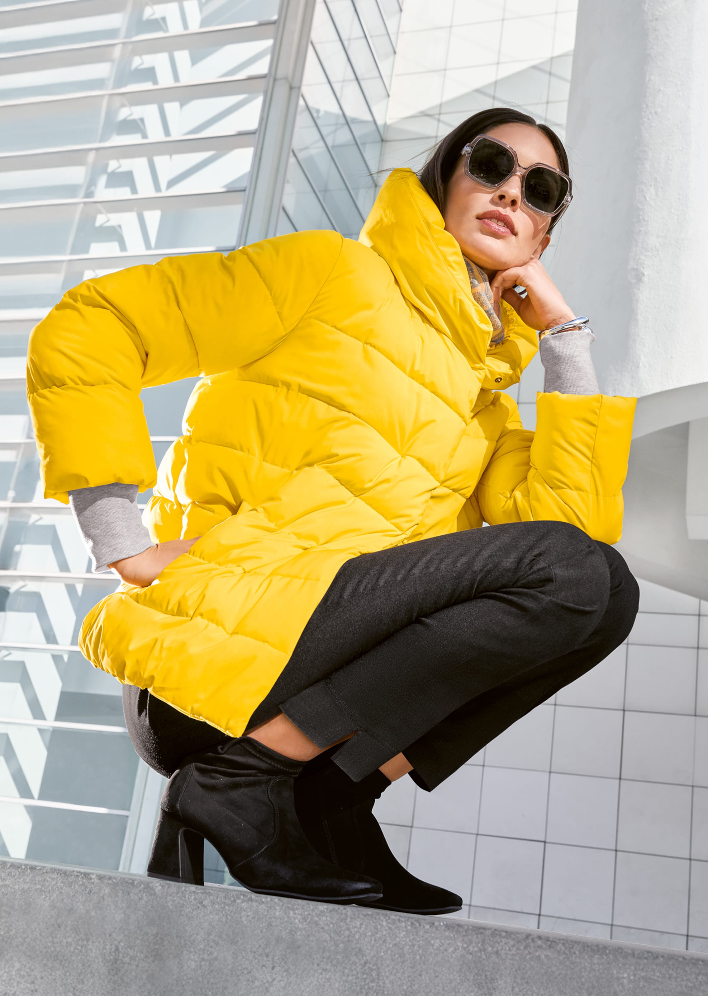 Wattierte Steppjacke mit Volumen-Kragen