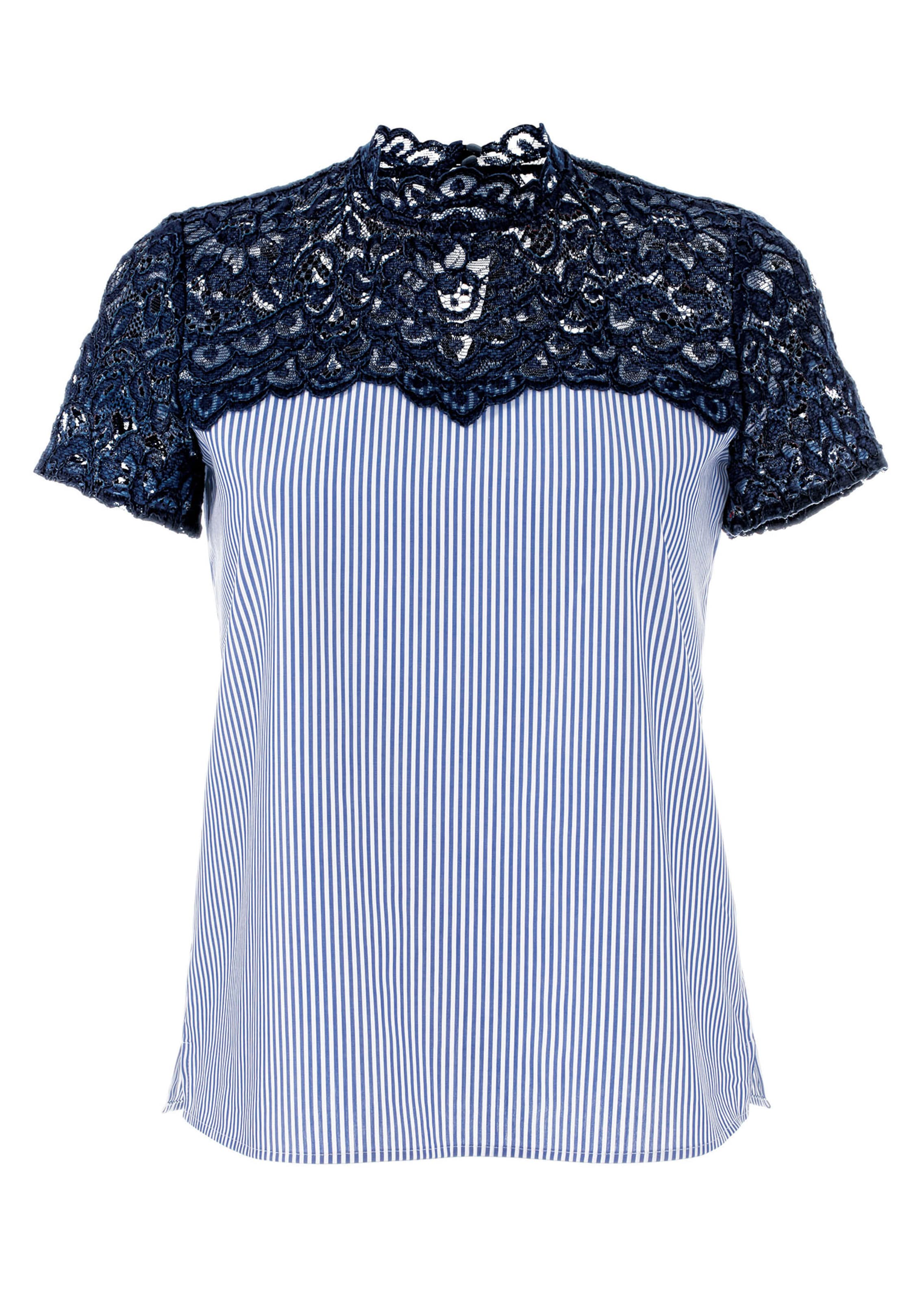 Sommerbluse mit Spitze