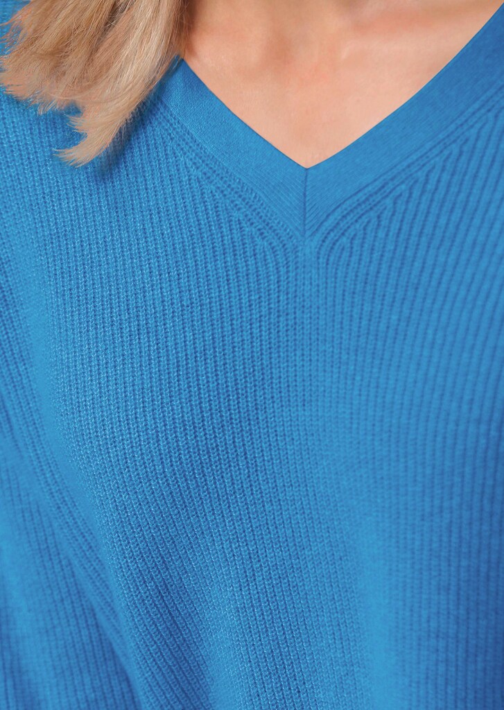 Kaschmirpullover in Patentstrick mit V-Ausschnitt