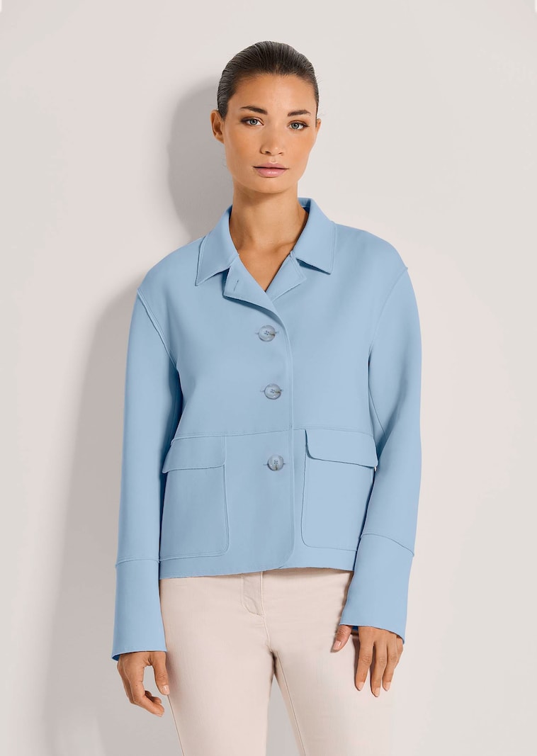 Kurzblazer in Boxy-Form