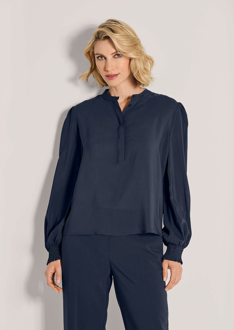 Schlupfbluse mit Smok-Details