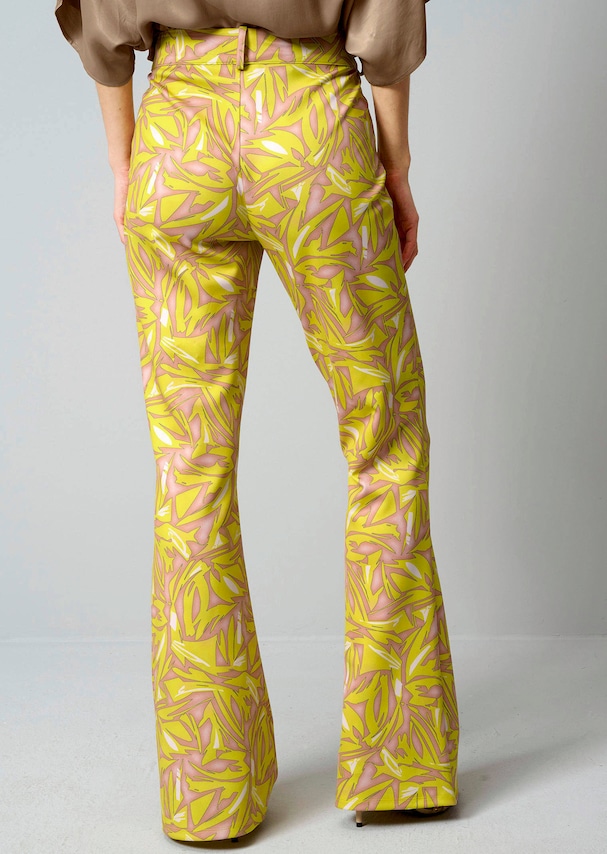 Hose mit grafischem Print 2