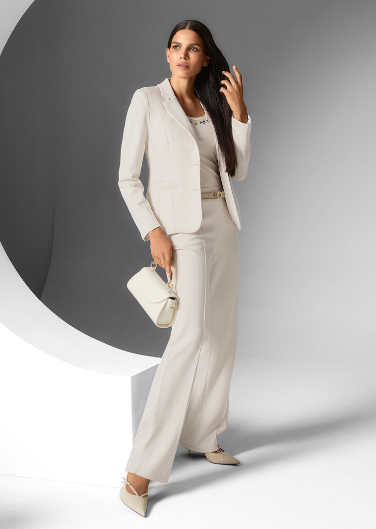 Jersey-Blazer in modischer Kurzform