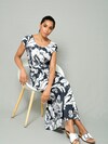 Strandkleid in modischem Druckdessin thumbnail 3