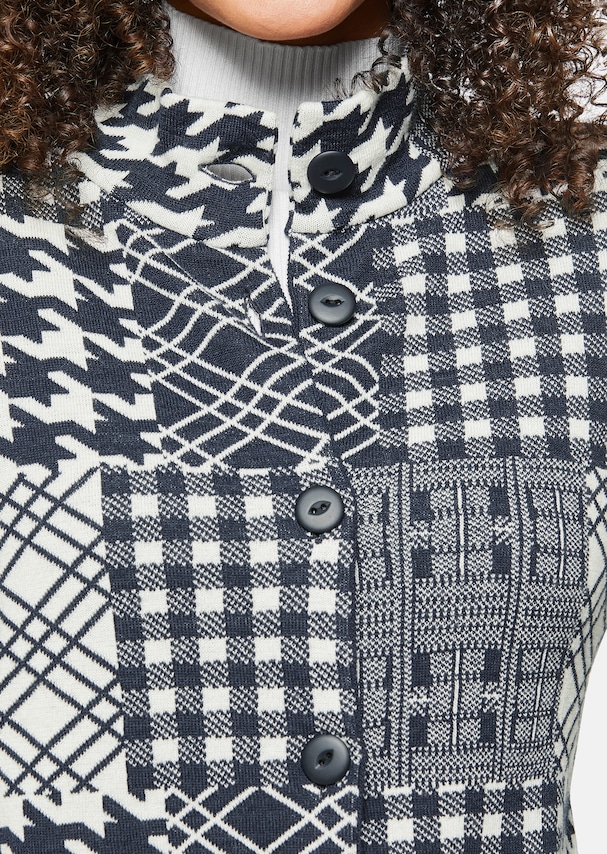 Elegant knitted blazer with polka dots 4