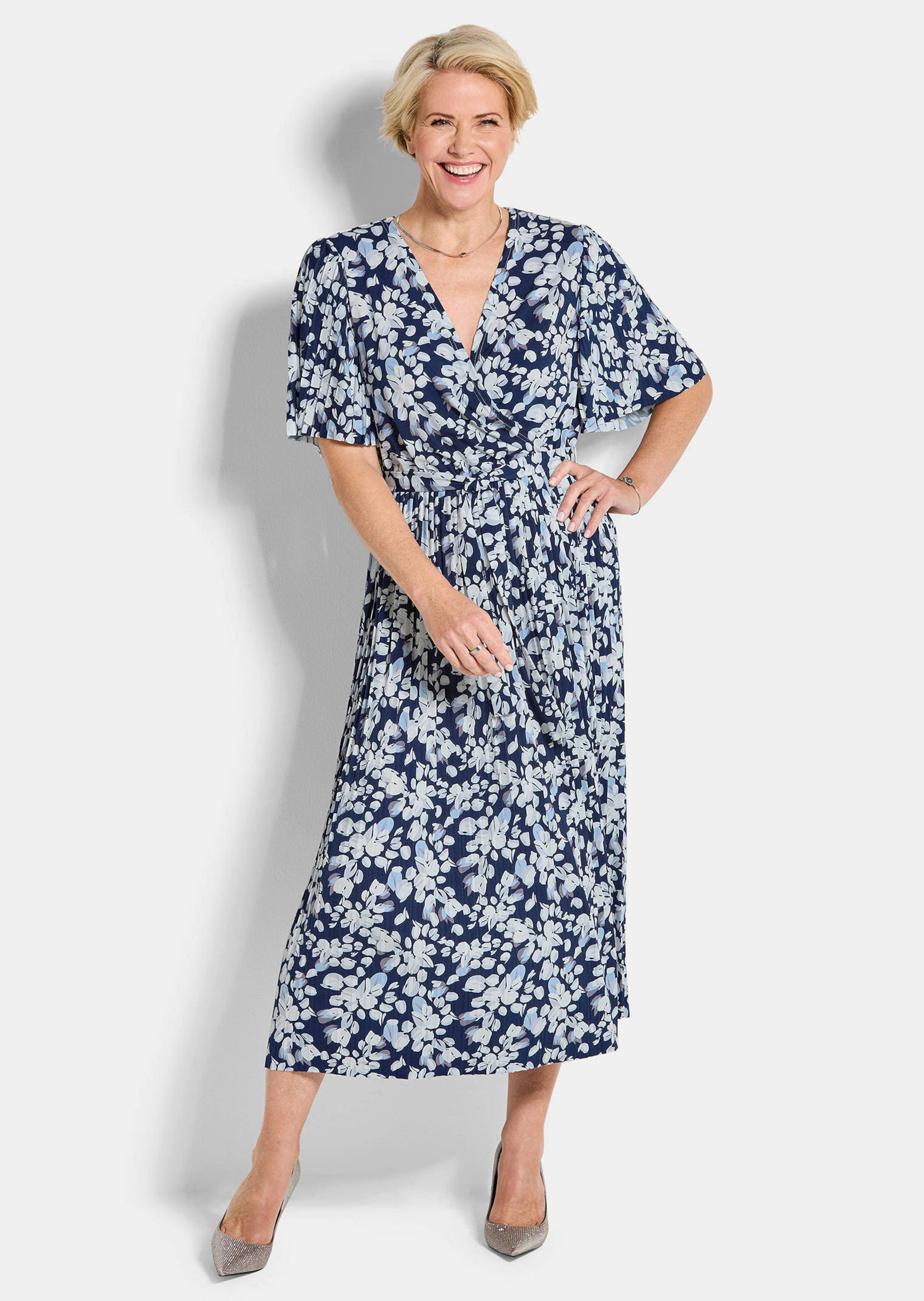 Elegantes Plisseekleid in Wickeloptik