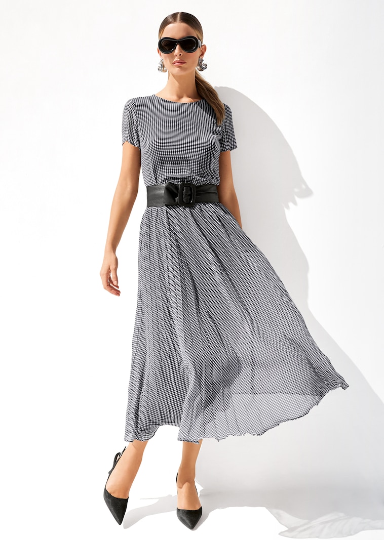 Sommerliches Kleid in feinem Vichy-Karo