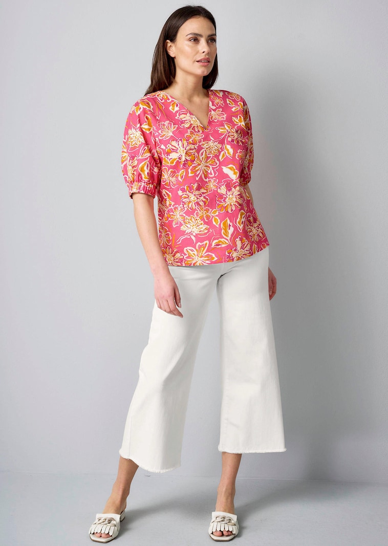 Bluse mit Gummizug am Ärmel