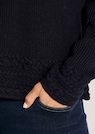 Rippenstrick-Pullover mit Zopfdetails thumbnail 5
