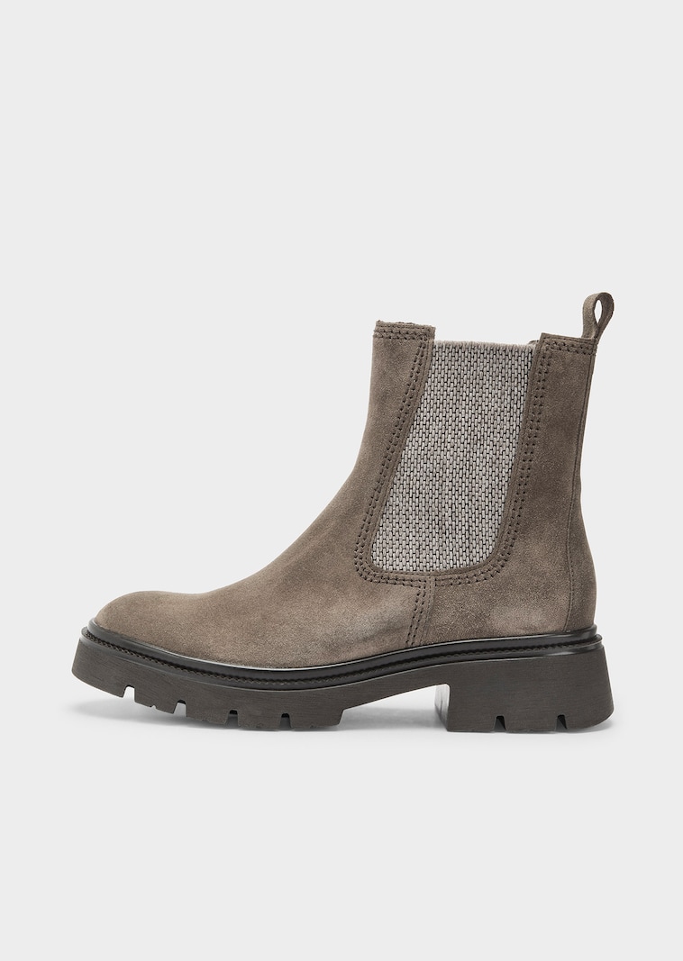 Chelsea boots