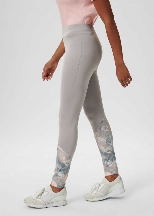 Leggings with floral inserts 3