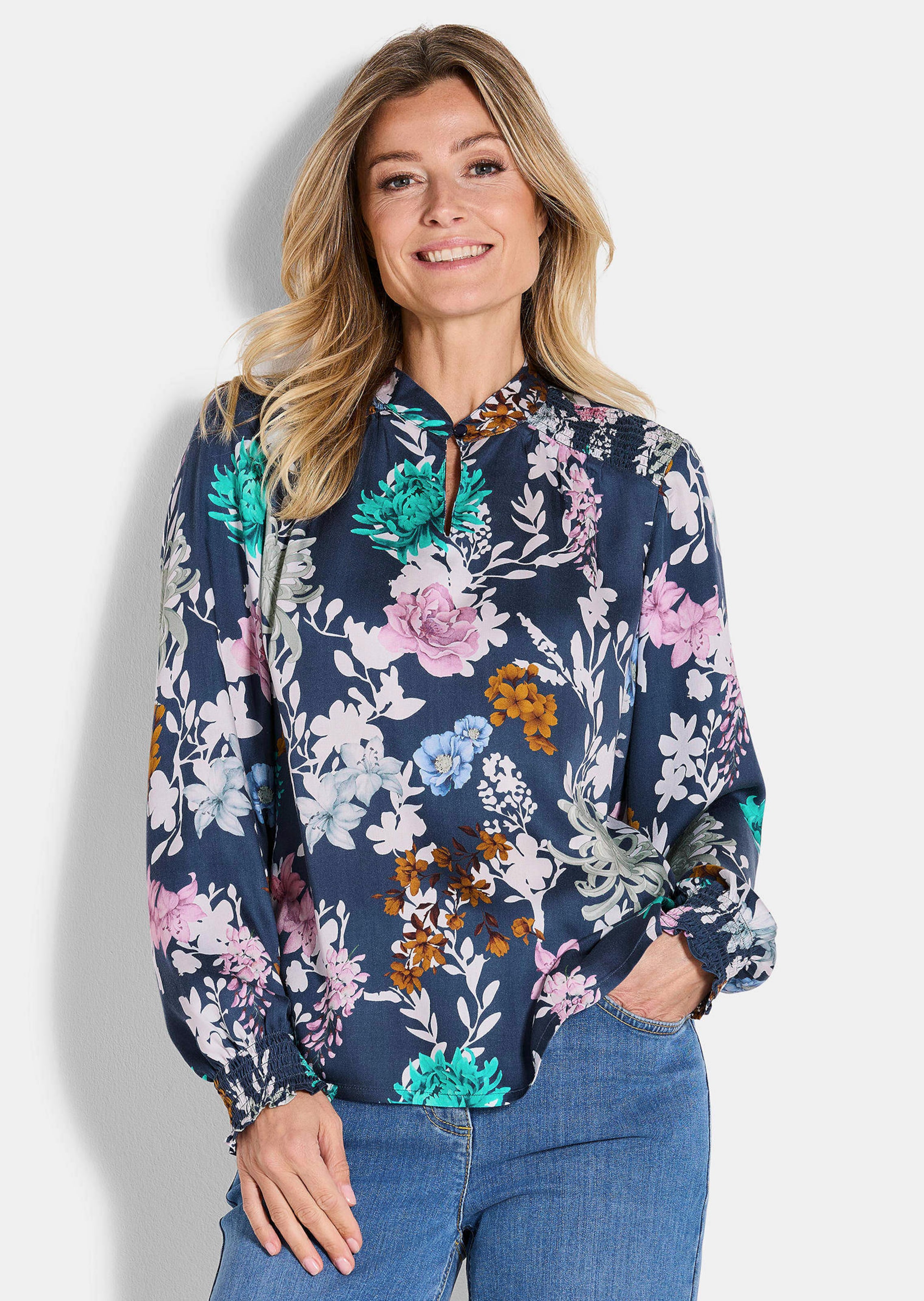 Druckbluse mit Smok-Details