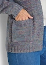 Strickjacke mit aufgesetzten Taschen thumbnail 5