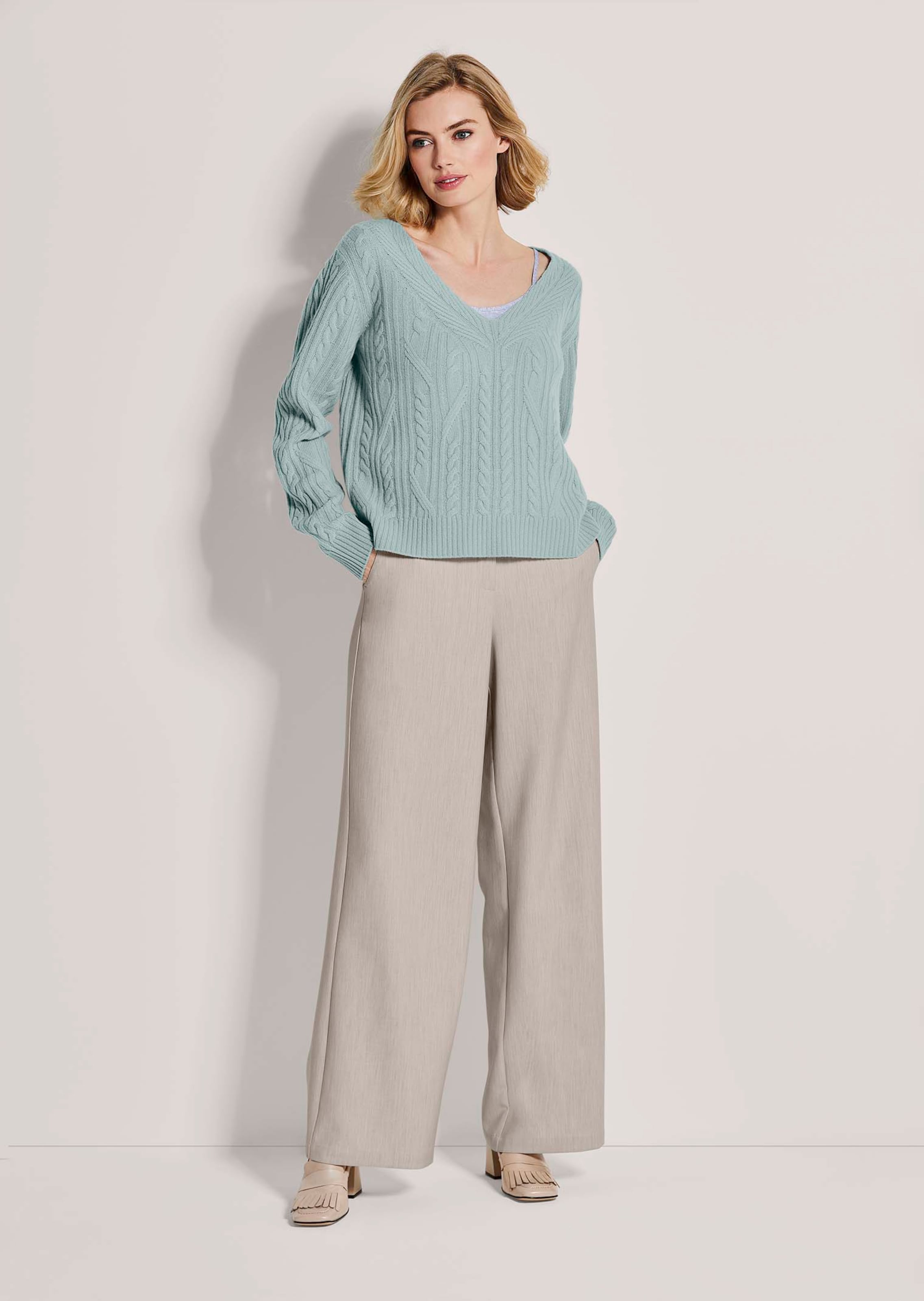 Kaschmir-Pullover mit V-Ausschnitt