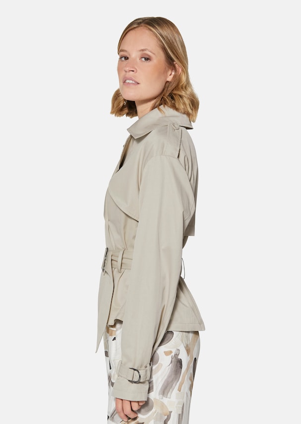 Short jacket in trench style 3
