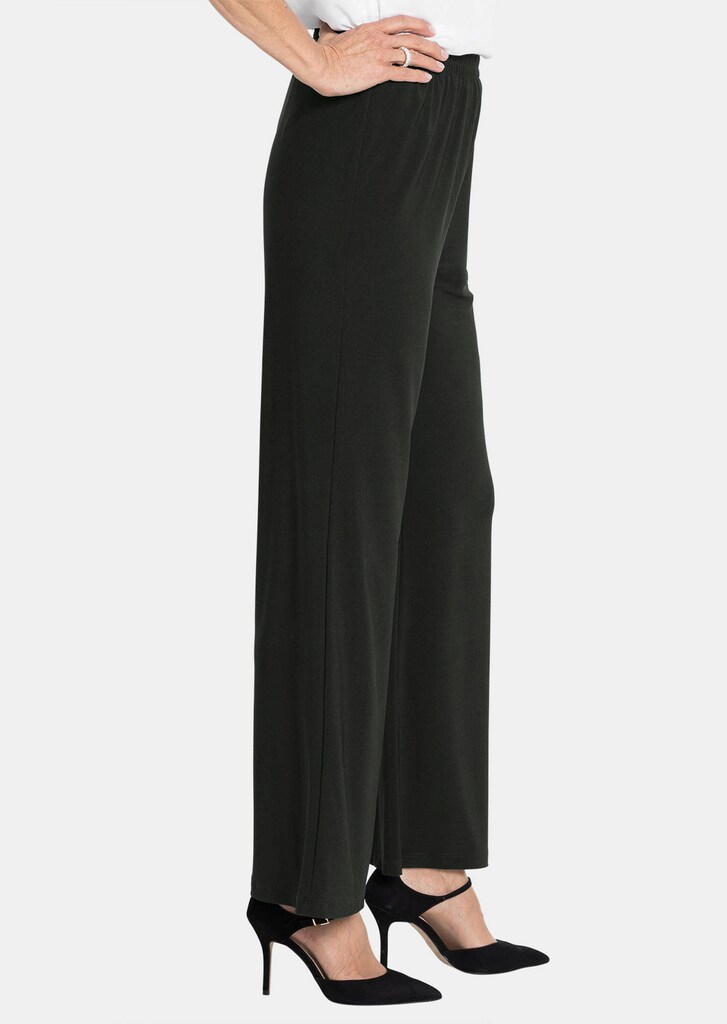 Slinky-Hose Louisa mit weitem Bein 1