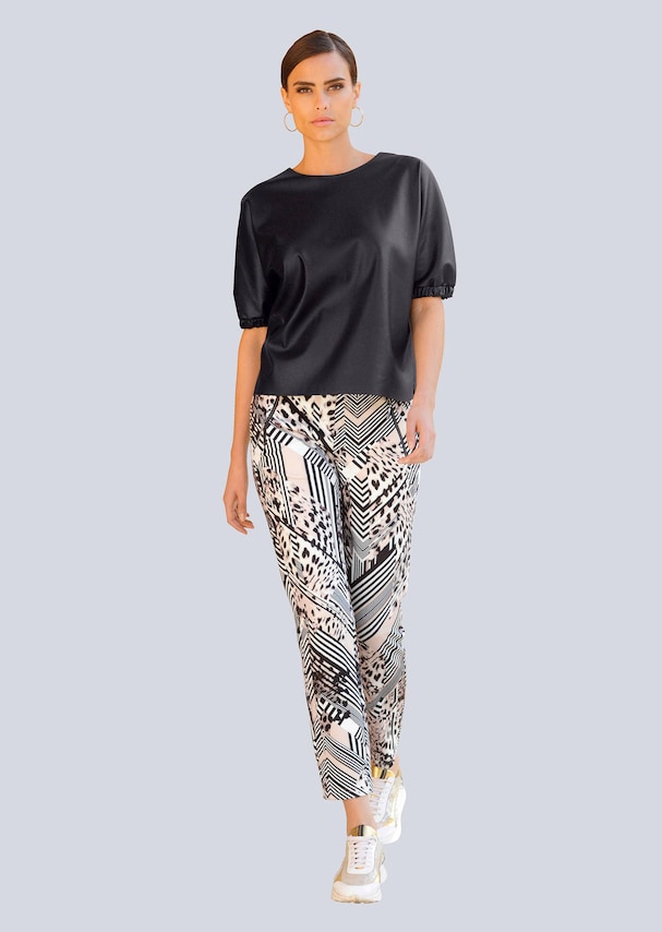 Bluse mit Gummibund am Arm 1