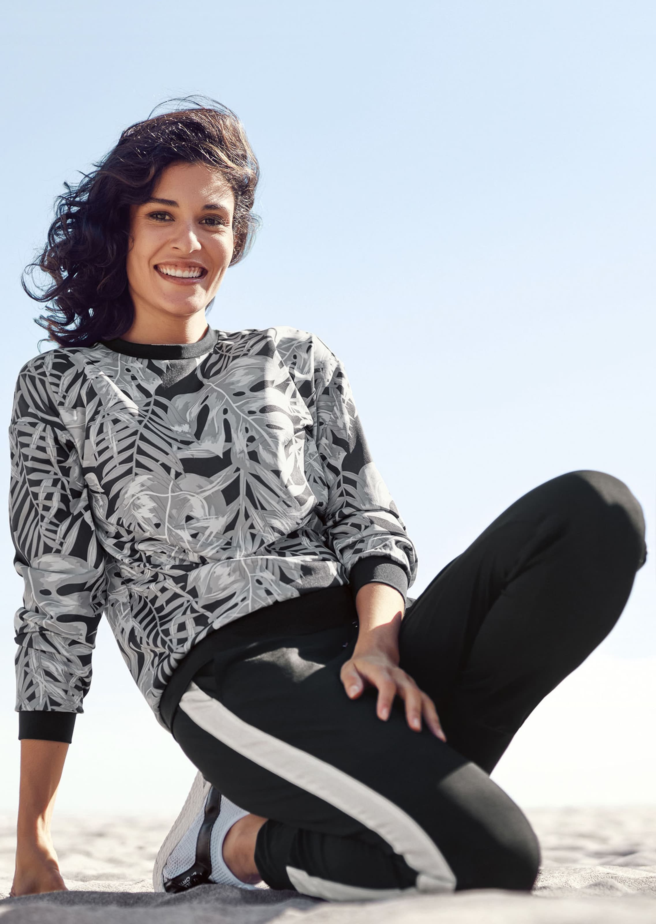 Sweatshirt mit Blätterprint