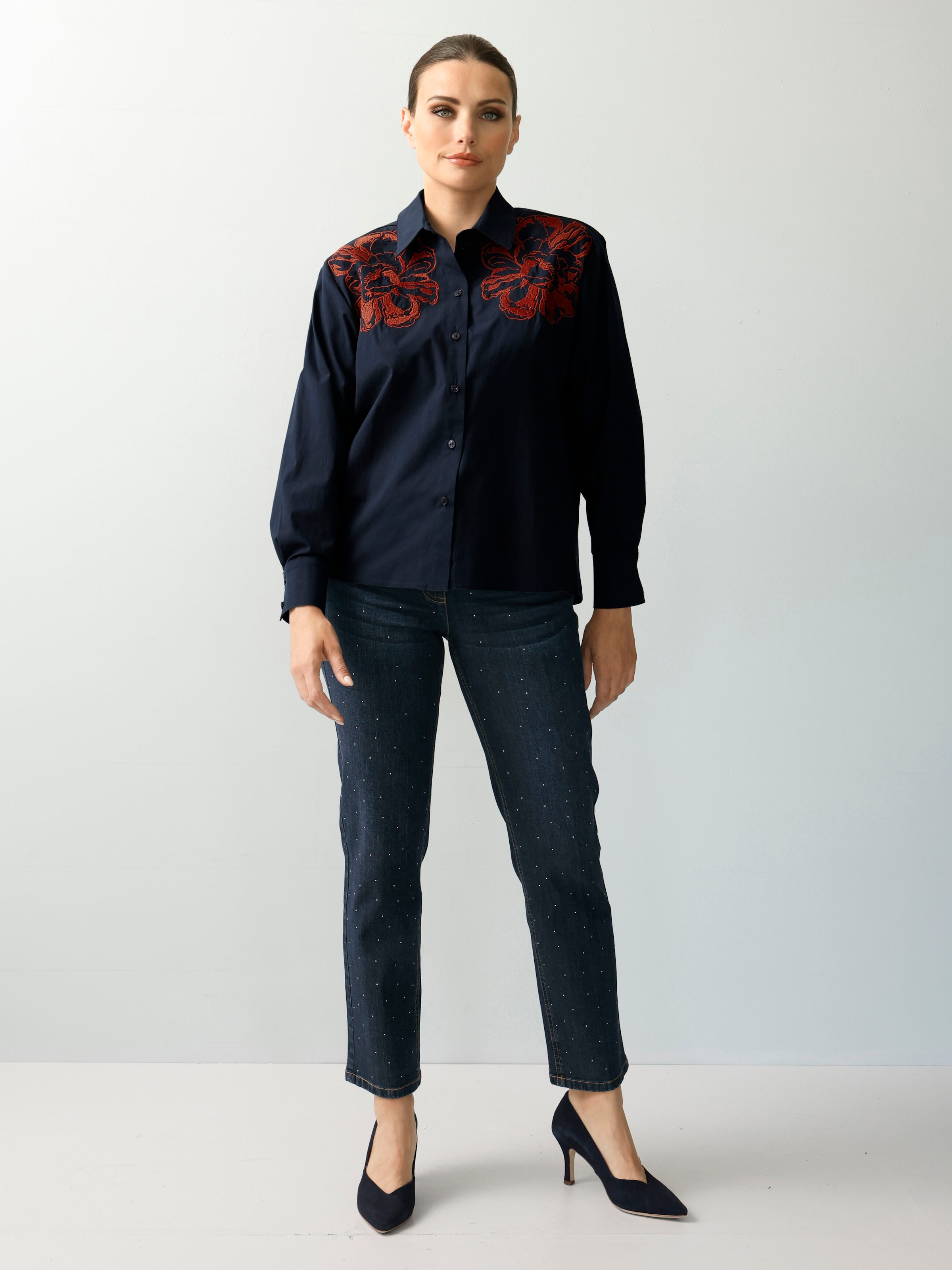 Hemdbluse mit Stickerei-Akzenten 6