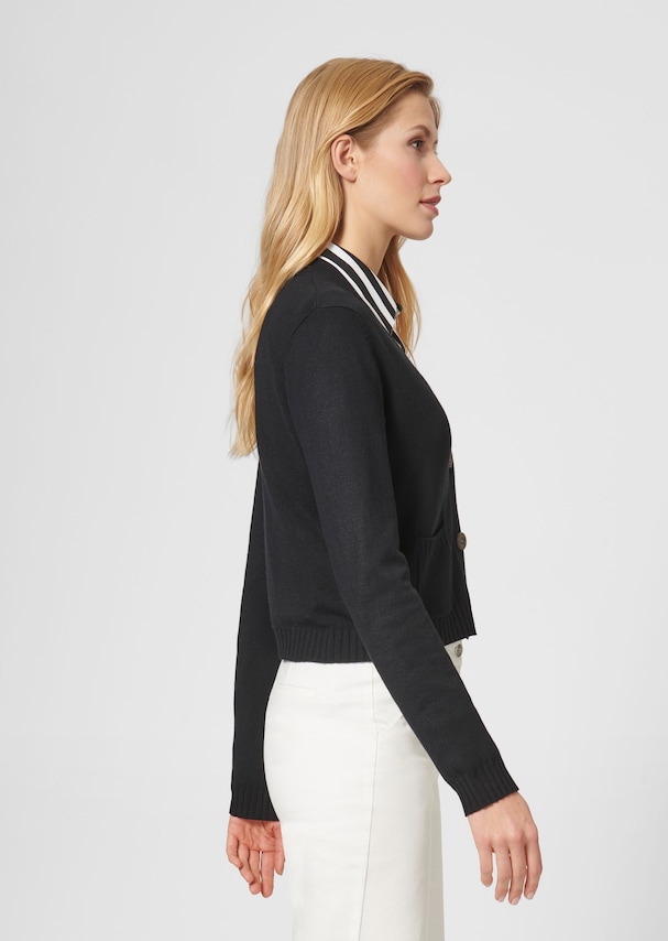 Smooth knitted short jacket with long sleeves 3
