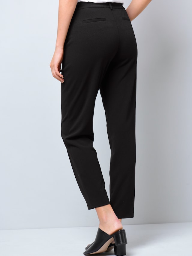 Hose mit Bügelfalten und Saumschlitzen 5