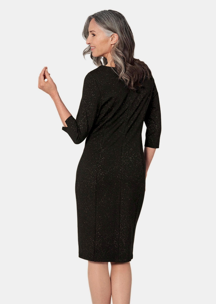 Festliches Kleid mit Goldglanz 2