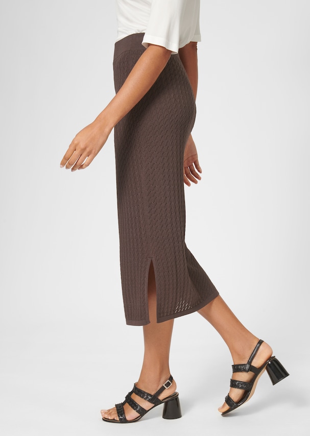 Calf-length skirt in ajour knit 3