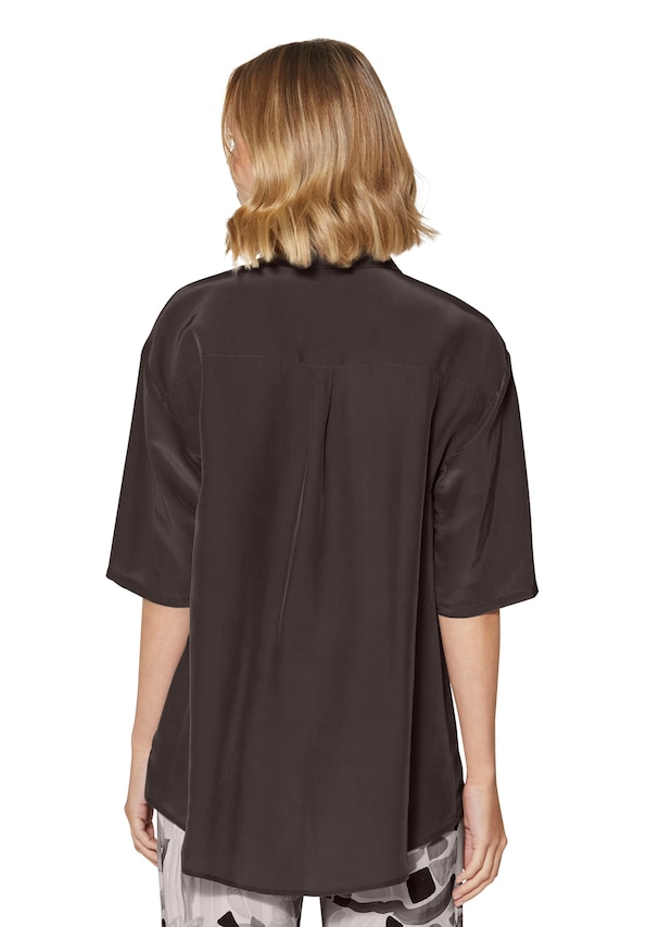 Half-sleeved blouse with silk content 2