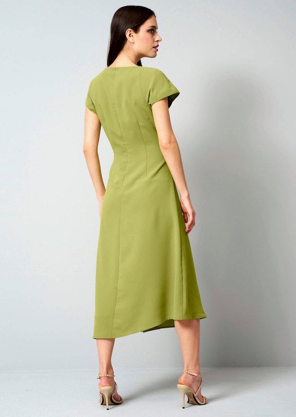 Kleid mit Raffung in der Taille 2
