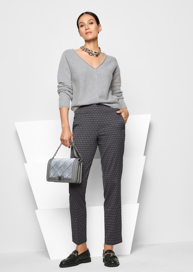 Bequeme Schlupfhose in gerader Form