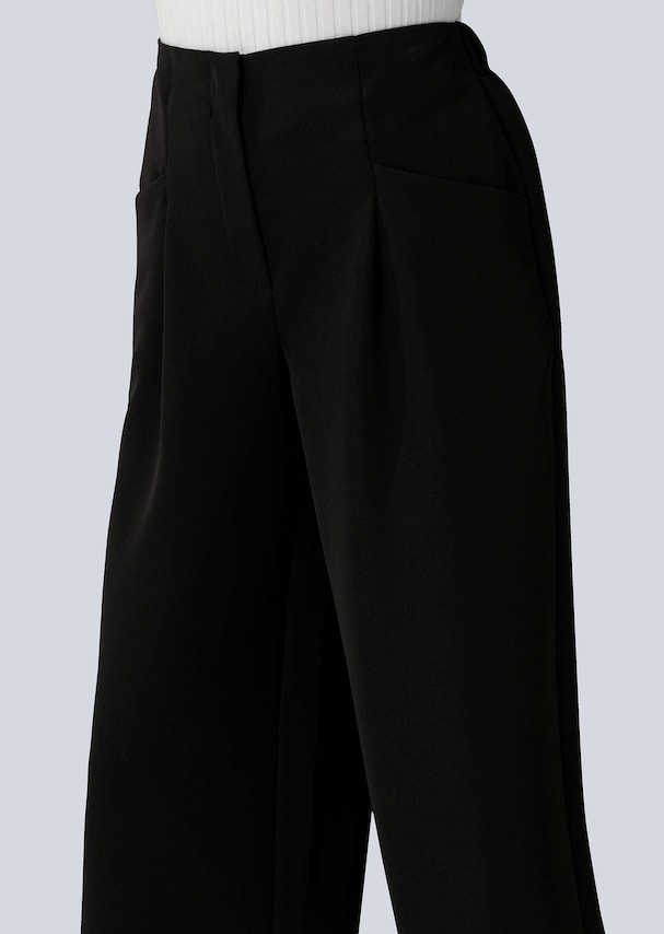 Hose mit Bundfalten 3